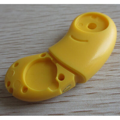 Customized Yellow Blade Holder with Matte Finish via Single Shot Injection Molding